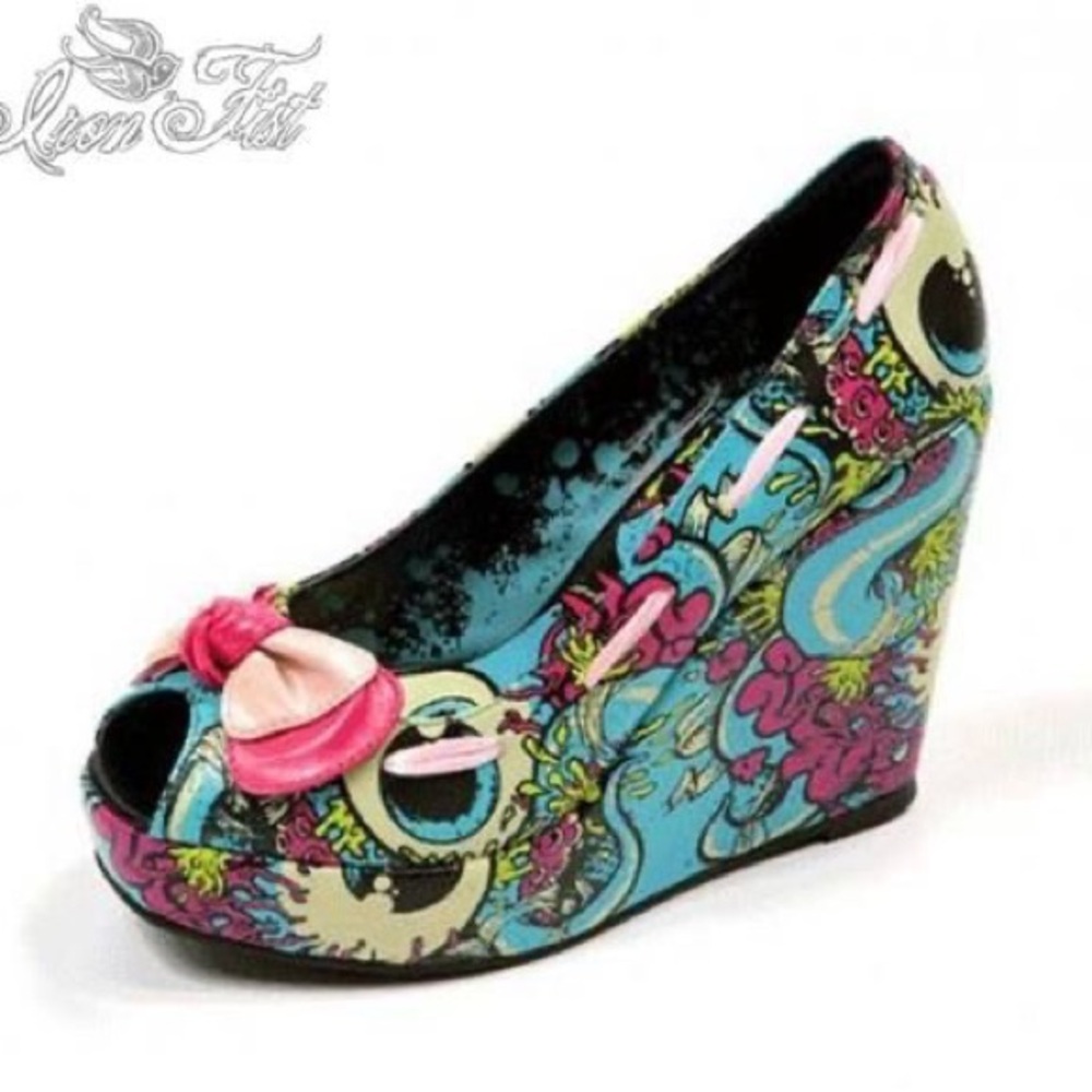ISOOOOO Iron Fist Colorful Graphic Wedges with Pink Bow